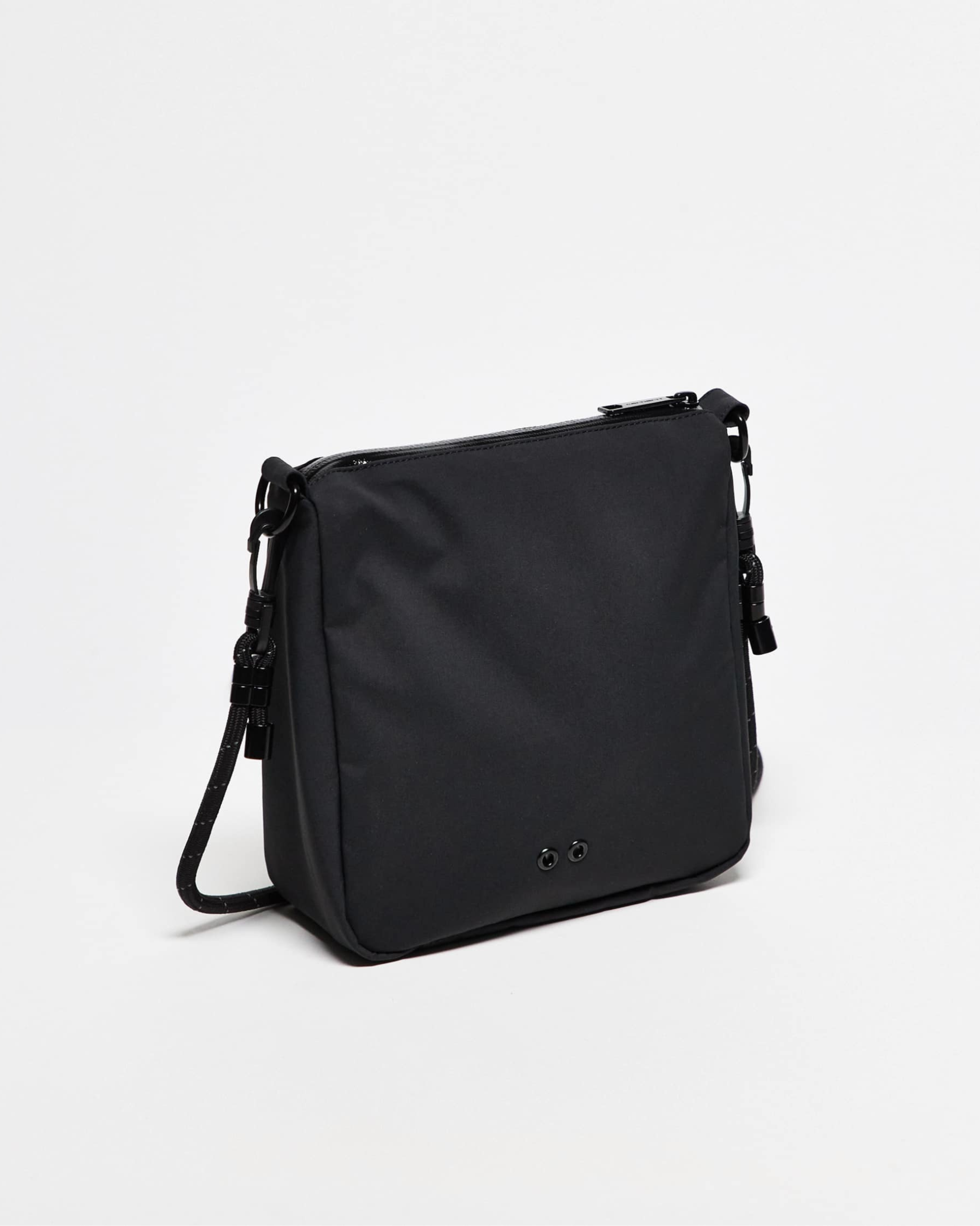 Carhartt WIP bowden shoulder bag in black