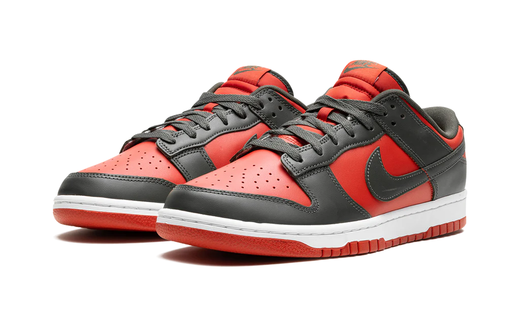 NIKE Dunk Low "Mystic Red"