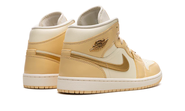 AIR JORDAN 1 MID WMNS "Pale Vanilla"