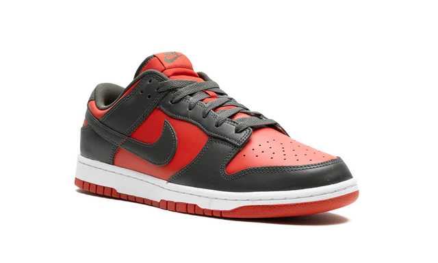 NIKE Dunk Low "Mystic Red"