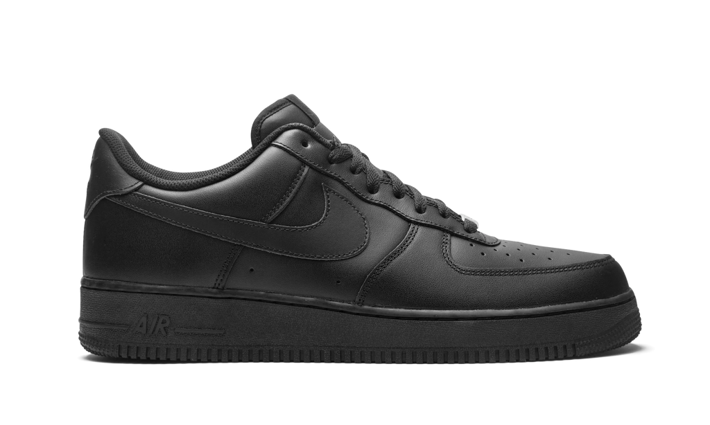 NIKE Air Force 1 Low "Triple Black"