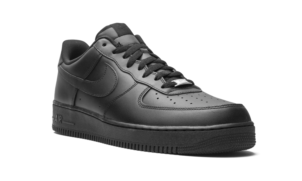 NIKE Air Force 1 Low "Triple Black"